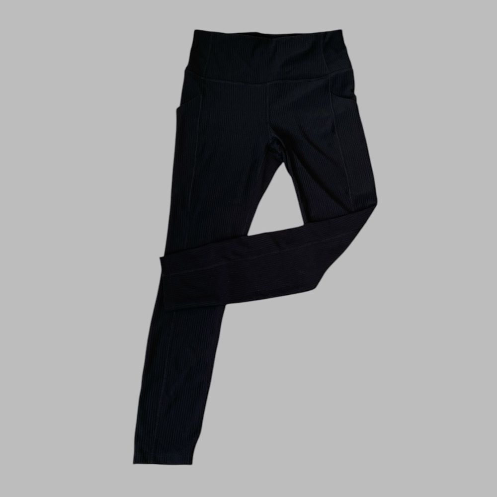32 Degrees Cool Women's Black Stretch Pull on Yoga Leggings Pocket Sz S NWOT